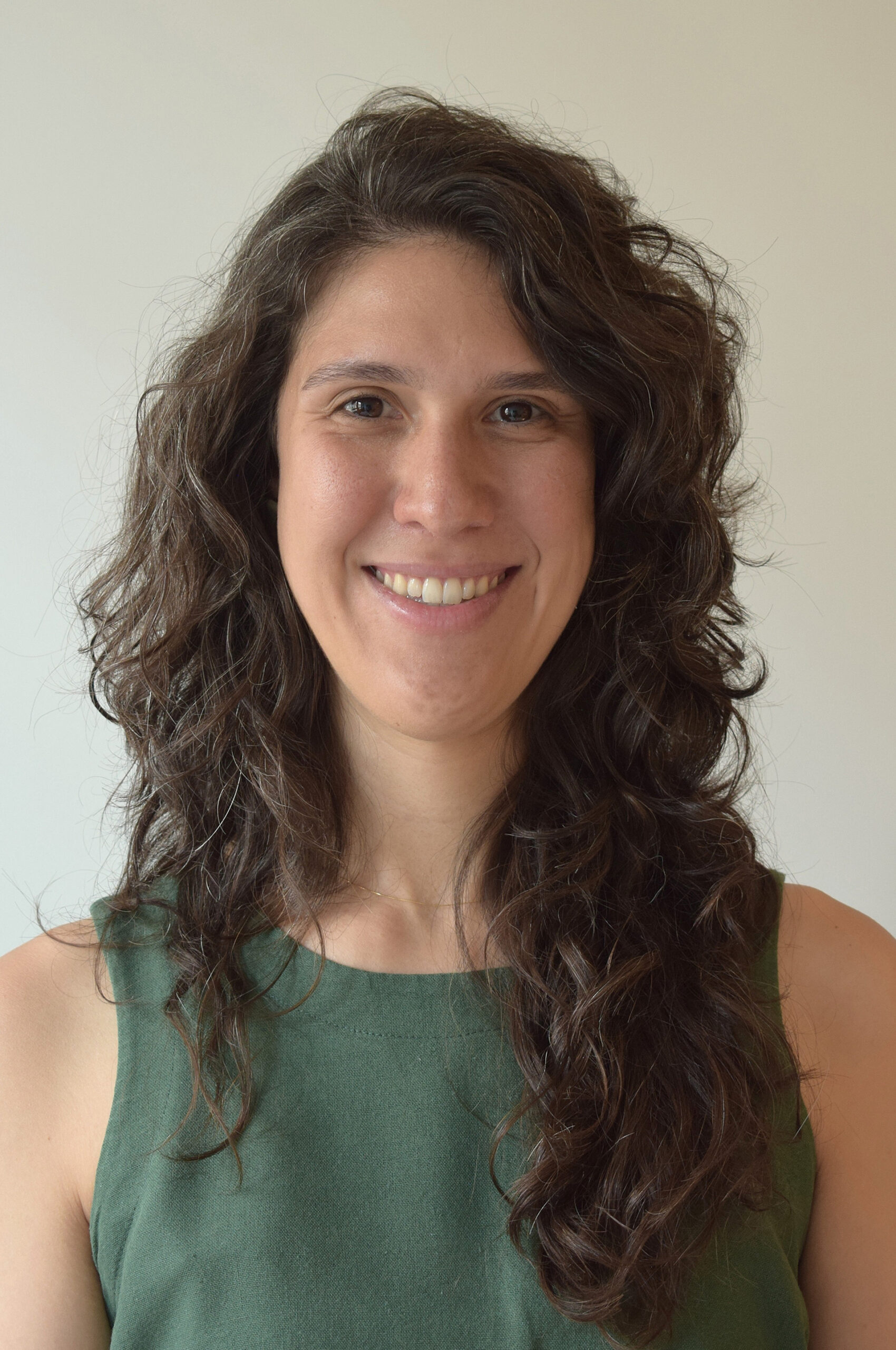 CamilaCrnkovic_FotoFundoNeutro2